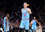 开云下载-包含热火强势勇士B队，威斯布鲁克完成帽子戏法的词条