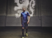 开云体育登录-赛道与绿茵的交响，F1新赛季揭幕战与里昂沙特的硬仗启示