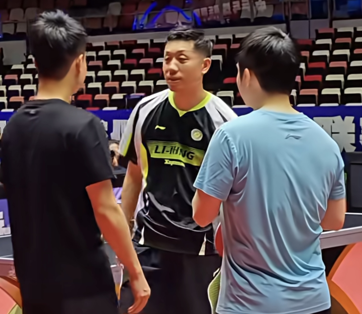 包含德国乒乓球队鏖战比利时乒乓球队，许昕完成帽子戏法的词条