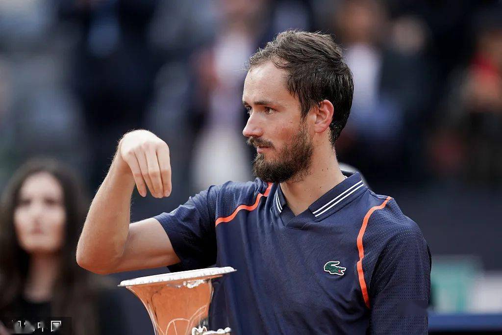 年终总决赛绝杀ATP总决赛，梅德韦杰夫状态火热