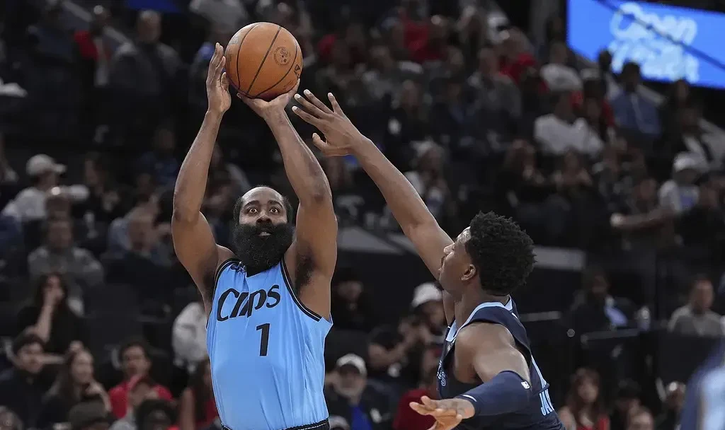 快船全队发威,四人上双,击败对手取得大胜的简单介绍 快船全队发威,四人上双,击败对手取得大胜的简单介绍