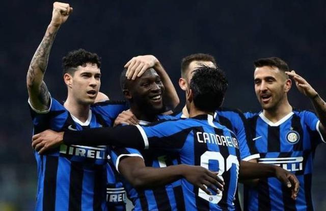 那不勒斯挑战国际米兰历史交锋引发观赛热情高涨的简单介绍