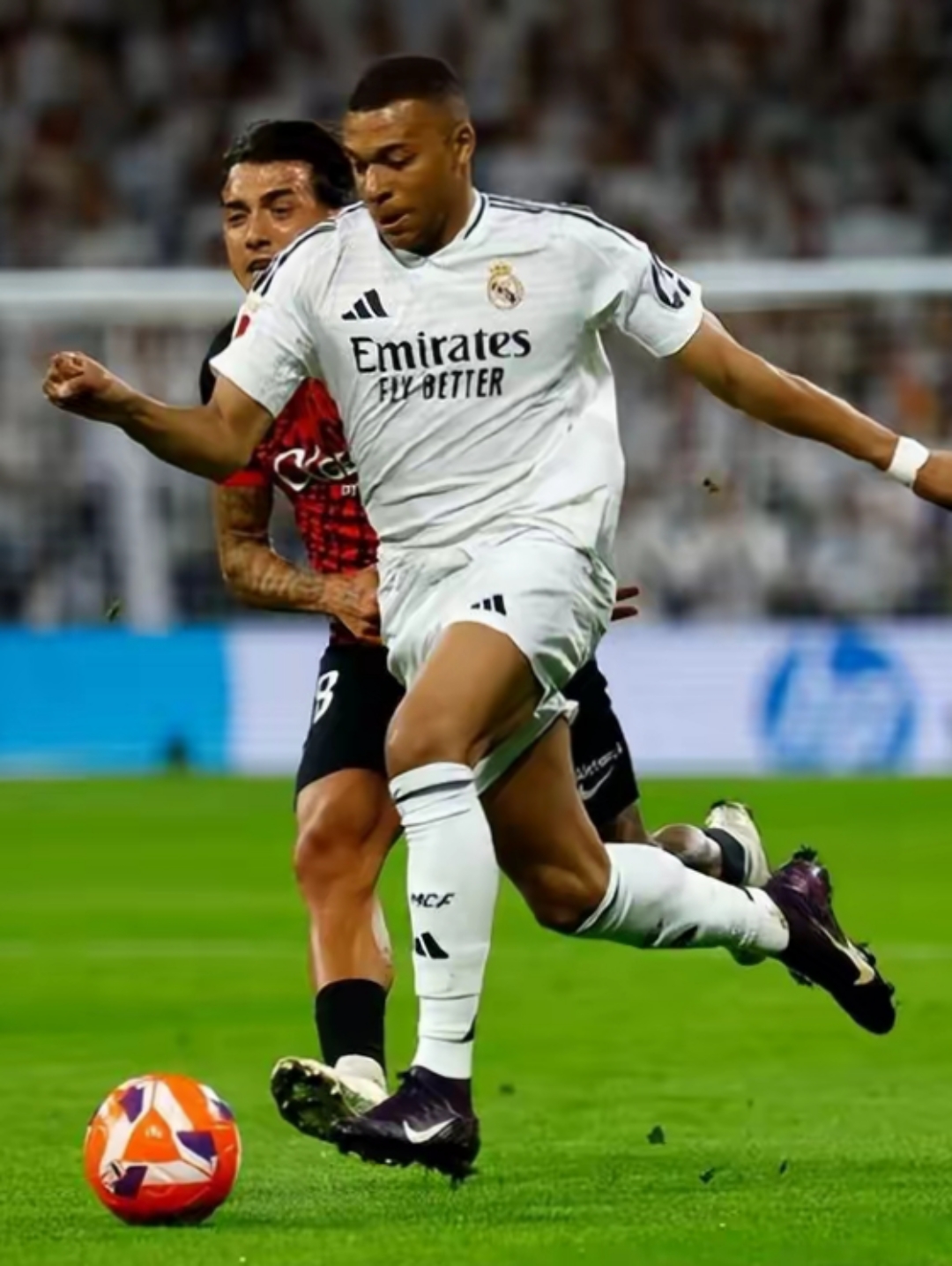 关于皇马主教练称赞球员，表现出顶尖水准的信息