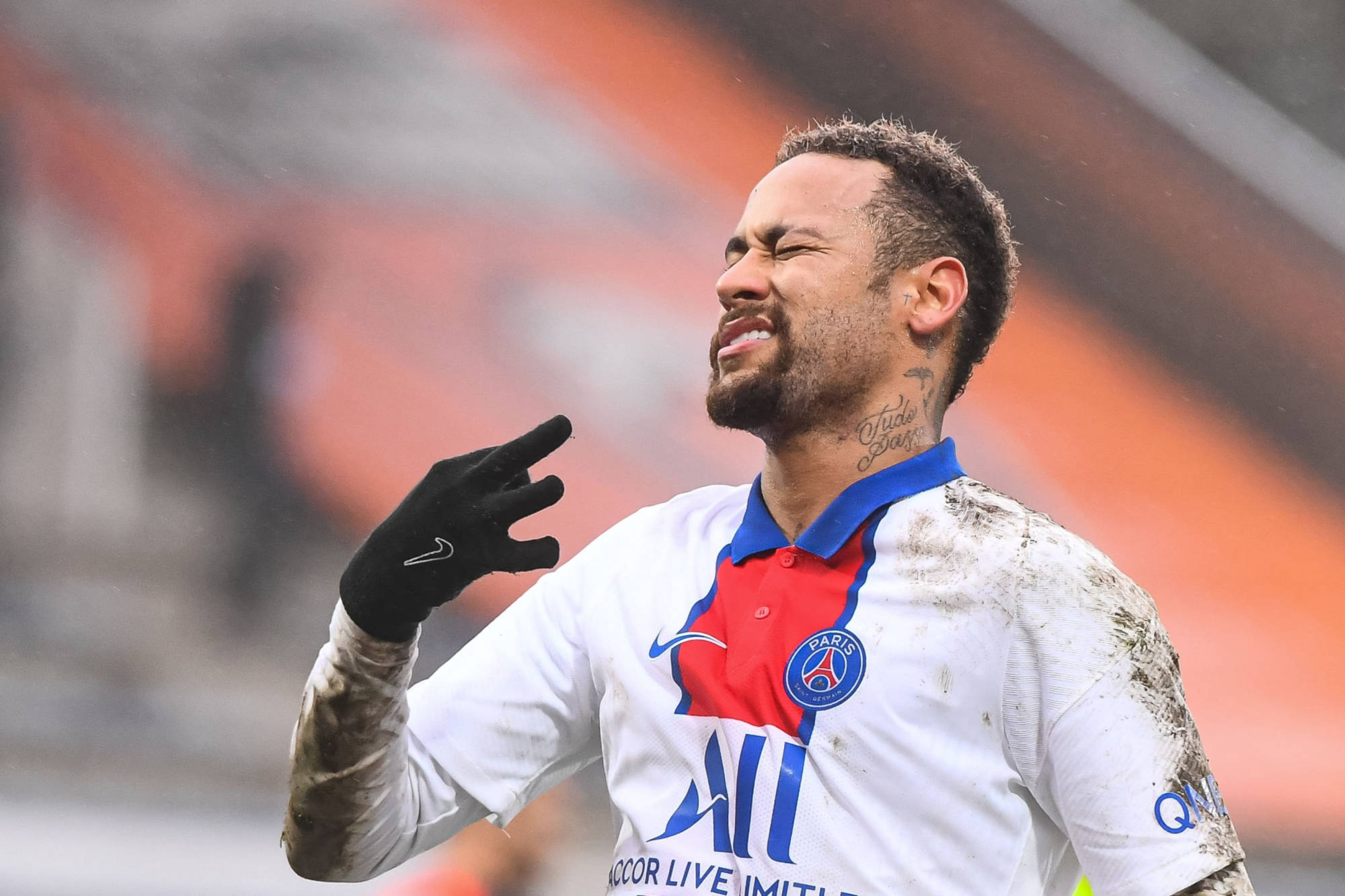 格罗斯克鲁伊茨梅开二度，圣日耳曼连胜的简单介绍