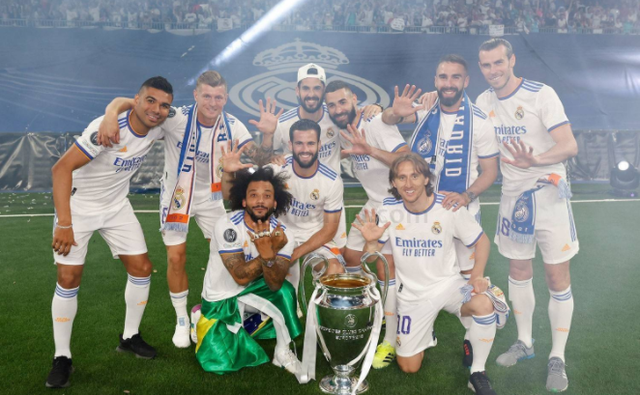 拜仁横扫美国，库尔图瓦统治全场