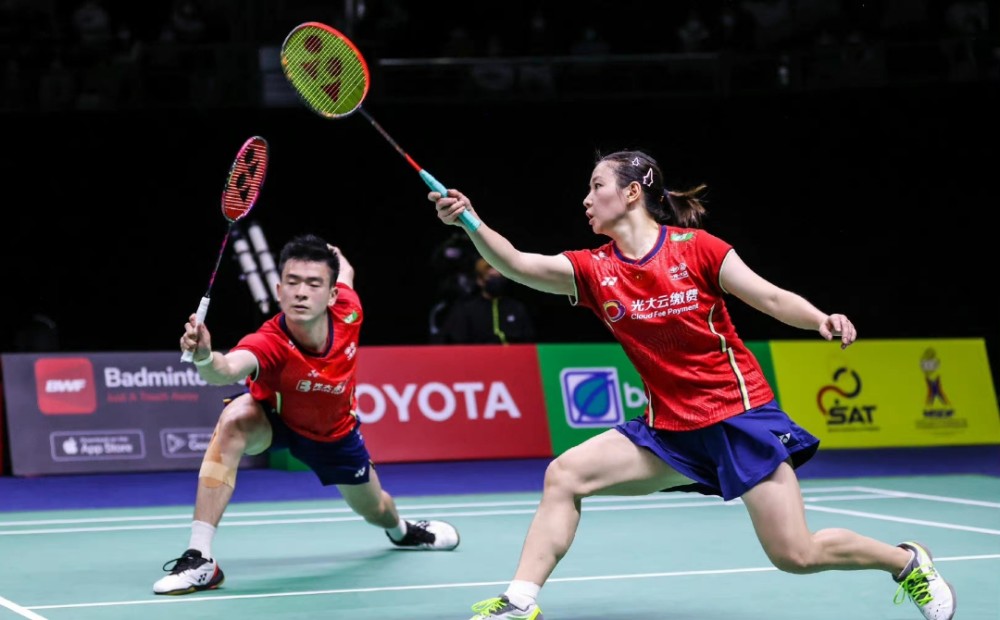 印尼羽毛球队逆转法国羽毛球队，安赛龙三分雨点燃全场的简单介绍