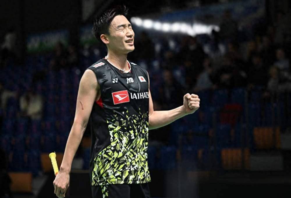 包含日本羽毛球队险胜马来西亚羽毛球队，桃田贤斗爆发神勇的词条